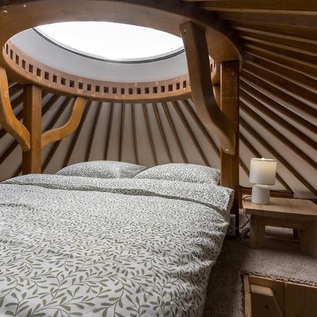 Gorski Glamping - Caloroczne Jurty Z Widokiem Tylmanowa 外观 照片