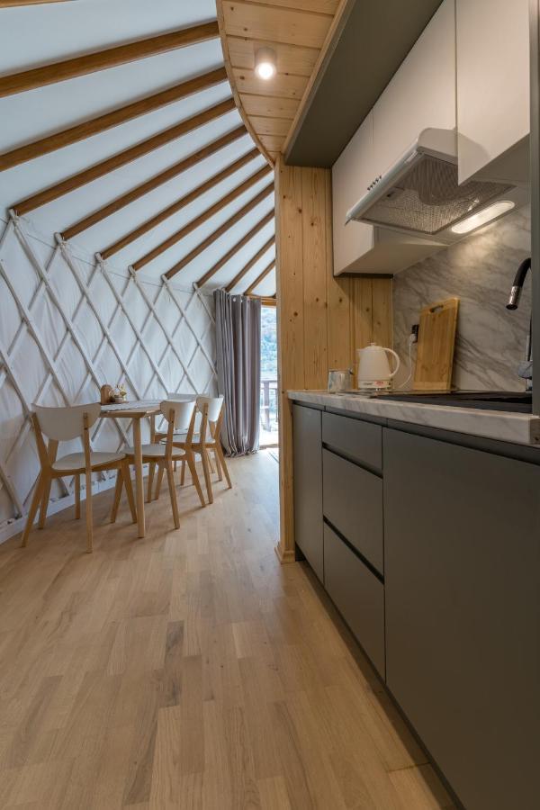 Gorski Glamping - Caloroczne Jurty Z Widokiem Tylmanowa 外观 照片
