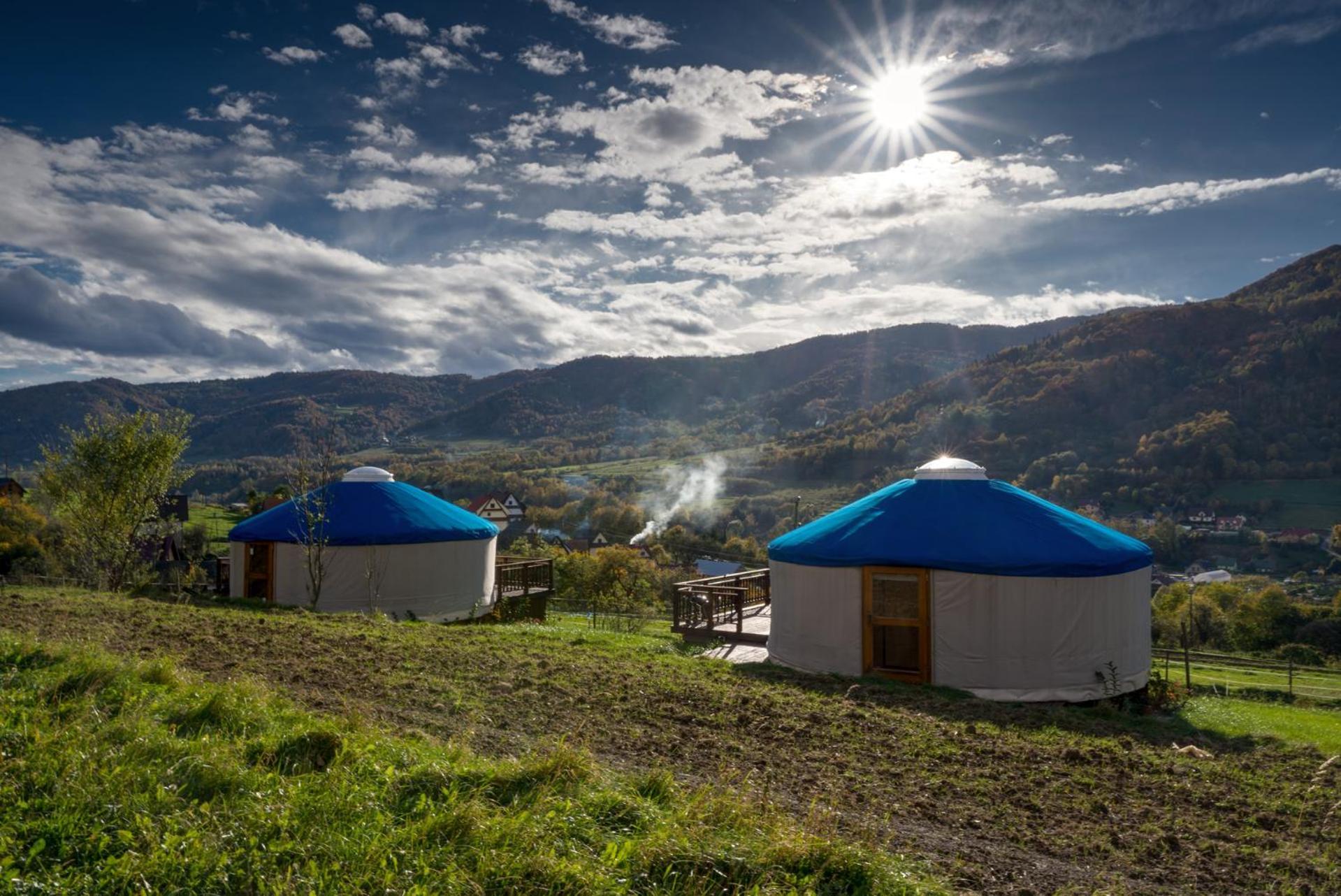 Gorski Glamping - Caloroczne Jurty Z Widokiem Tylmanowa 外观 照片