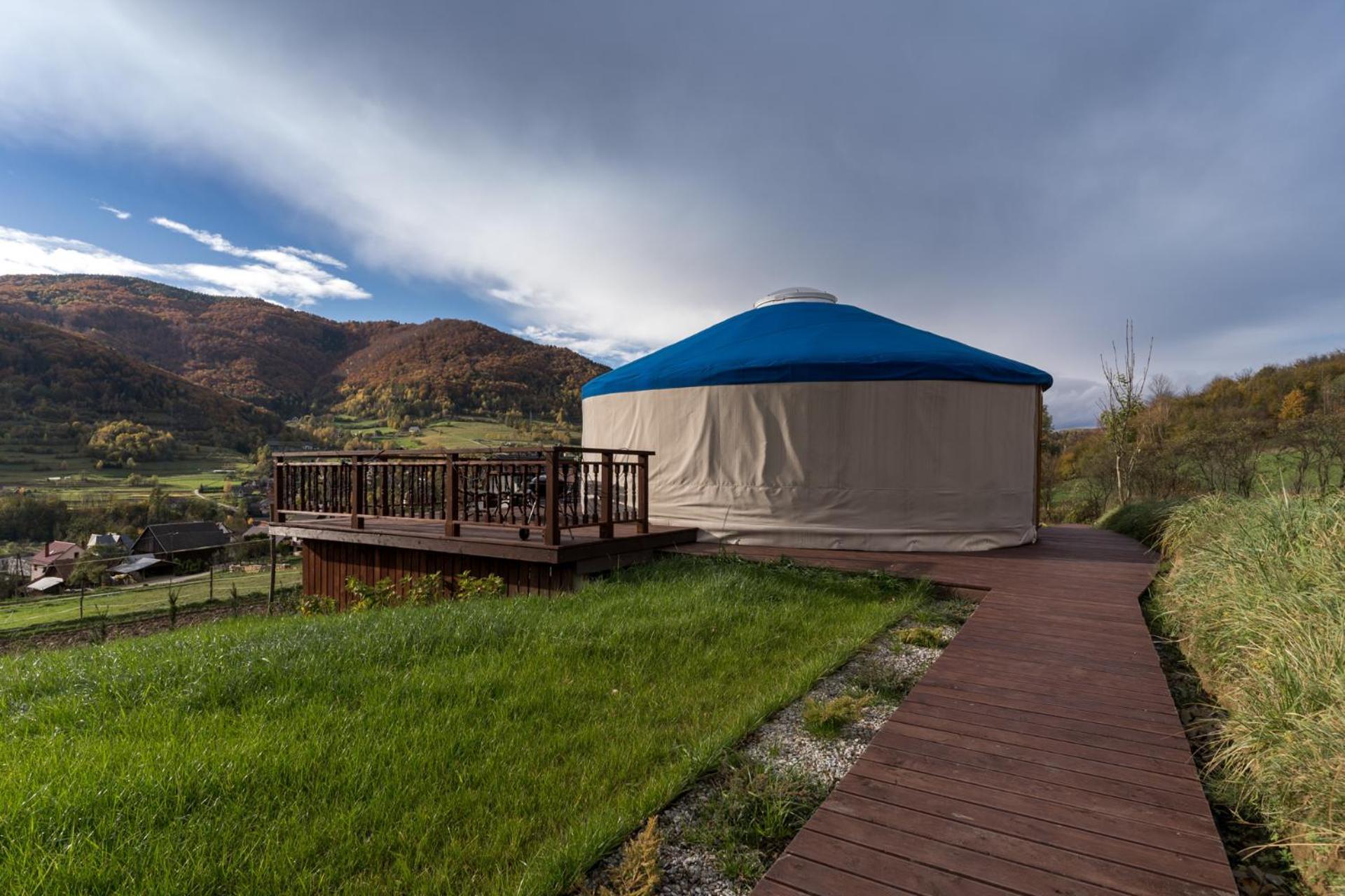 Gorski Glamping - Caloroczne Jurty Z Widokiem Tylmanowa 外观 照片